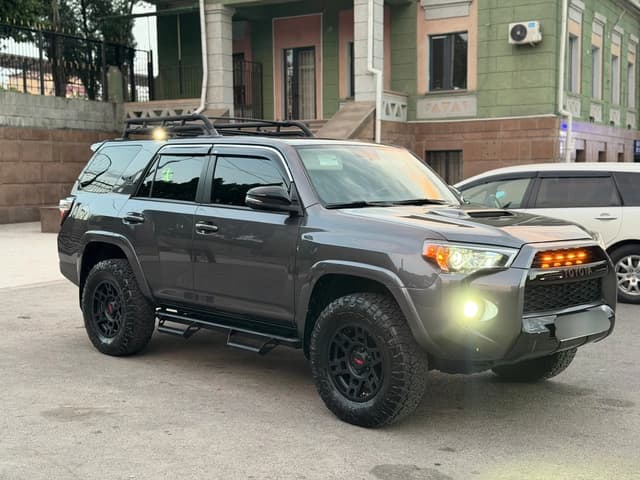 Продается Toyota 4Runner