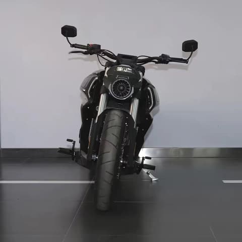 Benda Dark Flag 700