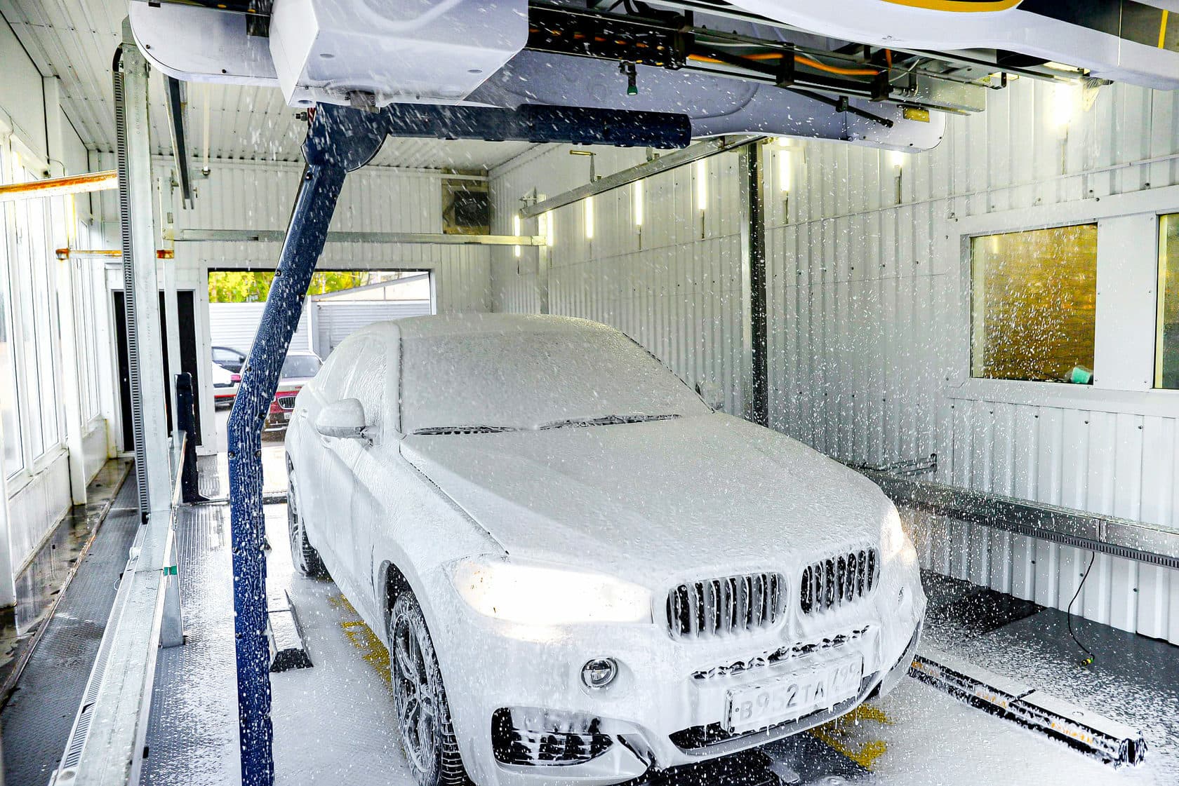 Автомойка и химчистка салона - photo 1
